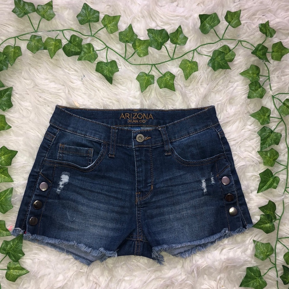 Arizona jean co jean shorts size 1!